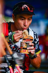 BIB: 199
                            <button type="button" onclick="openModal(22361695)" class="btn btn-primary btn-sm float-right btn-popup" data-toggle="modal" data-target=".modal-high-quality">
                        <i class="fas fa-shopping-cart"></i> Add to Cart
                    </button>
                                            <button type="button" onclick="isThisMe(22361695, true)" class="btn btn-success btn-sm float-right btn-popup btn-isme hidden" data-toggle="tooltip" data-placement="bottom" title="นี่คือรูปของคุณใช่ไหม คลิกที่นี่เพื่อเอาเข้าอัลบั้ม">
                        <i class="fas fa-plus"></i> Add to album
                    </button>
                    <button type="button" onclick="isThisMe(22361695, false)" class="btn btn-warning btn-sm float-right btn-popup btn-isnotme hidden">
                        <i class="fas fa-ban"></i> Remove from album
                    </button>